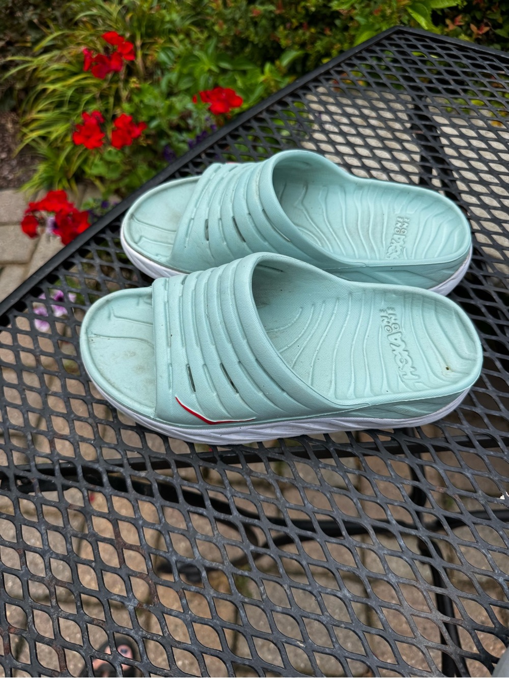 Hoka One One Women’s Mint Green Recovery Slide Sandals with White Sole Size 8